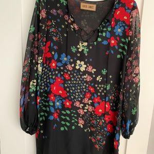 Karen Zambos floral tunic.